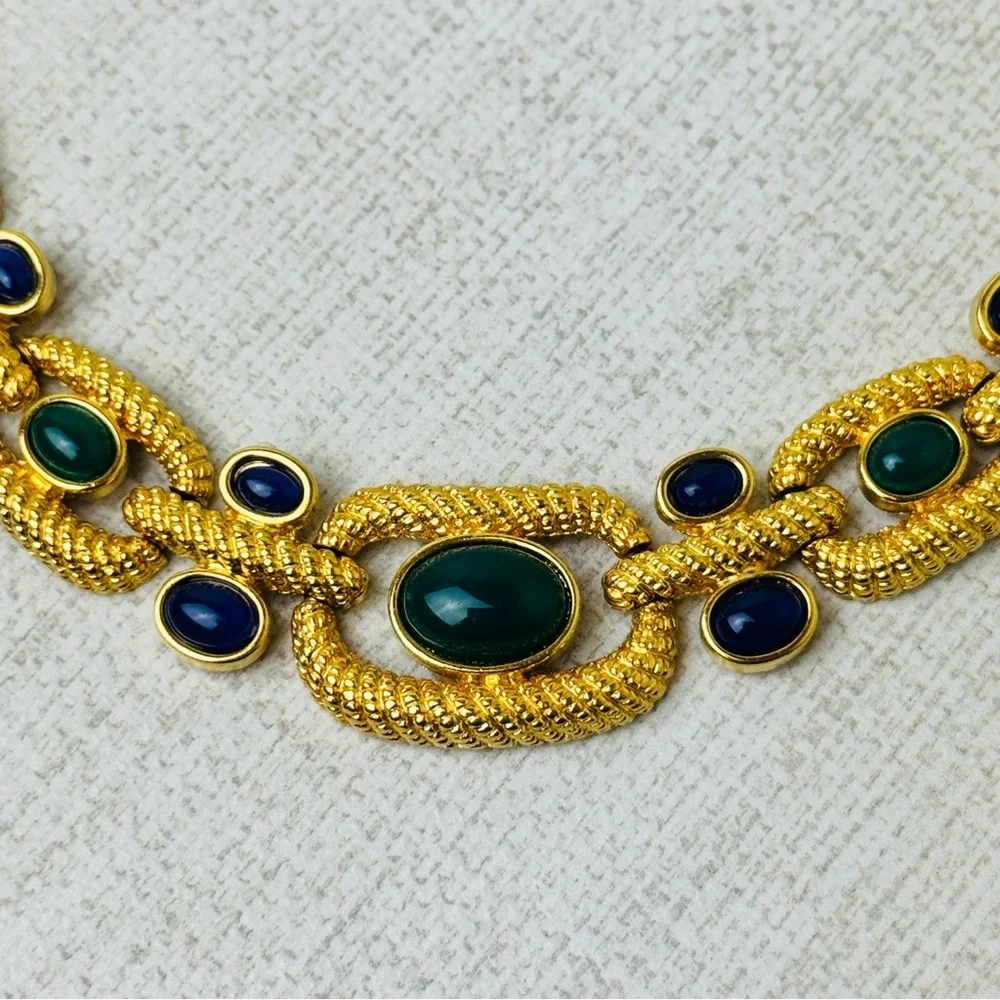 Vintage Byzantine style Mogul Gold Tone CH Carolina Herrera Statement Necklace - Picture 10 of 10